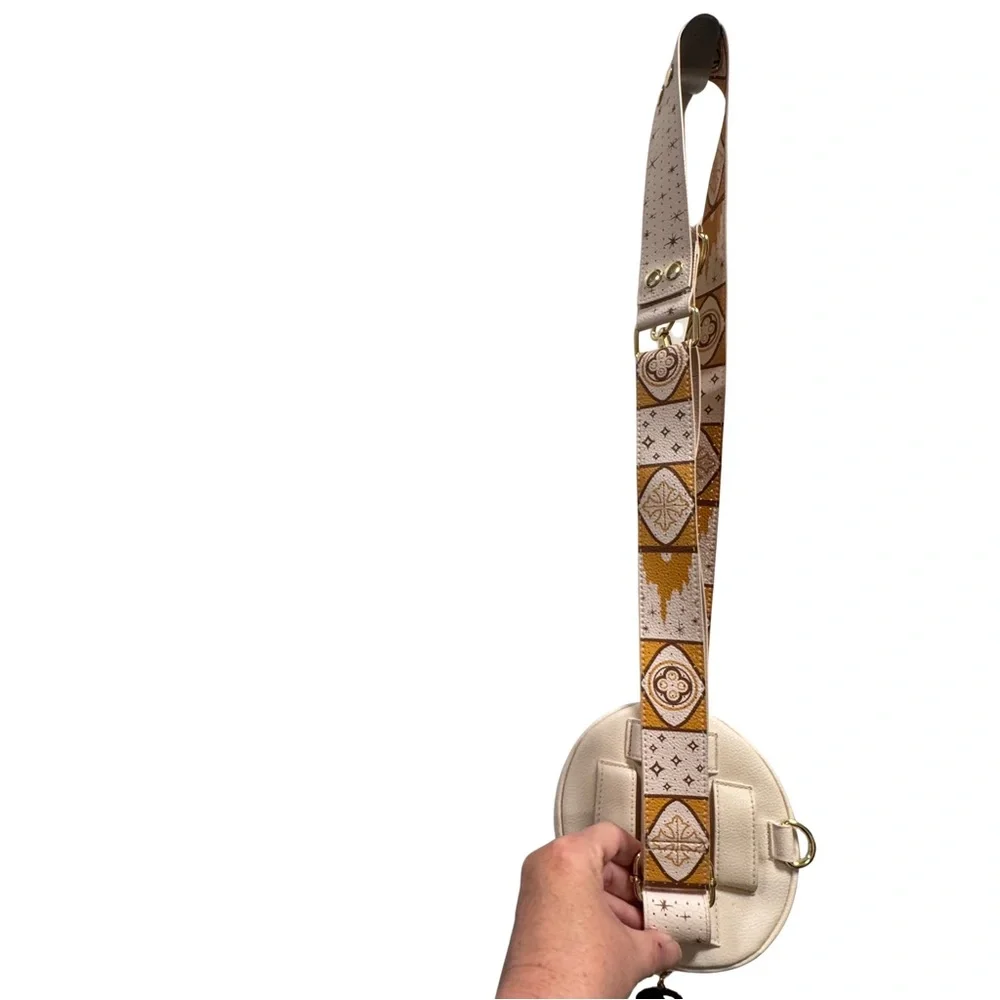 Disney Loungefly Crossbody Pin Bag with Gold Castle “Where Dreams Come True” - Picture 9 of 13